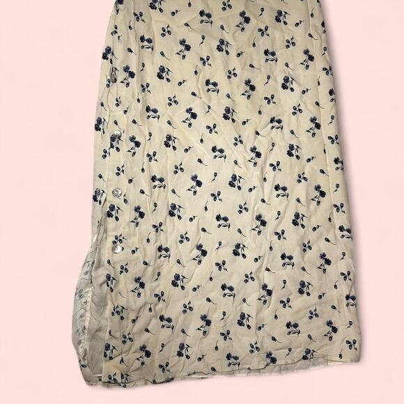 Butter yellow and blue floral - Picture 5 of 6